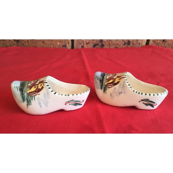 Vintage Set of Dutch ceramic clogs - Holland Mini Shoes Hand Painted - Picture 4 of 5